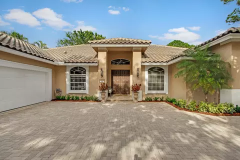 171 N River Dr E, Jupiter, FL 33458 photo 2
