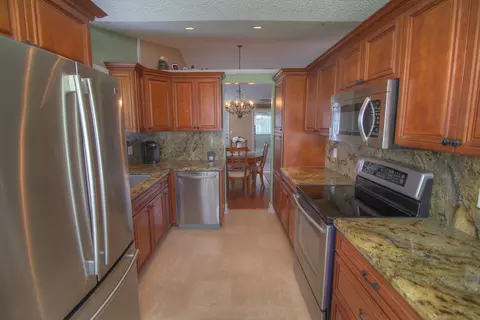 6076 Michael St, Jupiter, FL 33458 photo 12