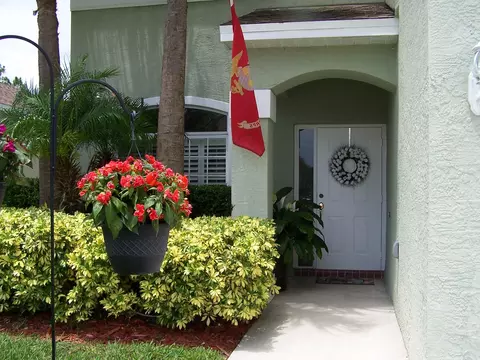 2486 SE Springtree Pl, Stuart, FL 34997 photo 2