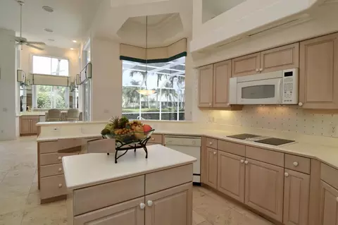 111 N River Dr E, Jupiter, FL 33458 photo 12