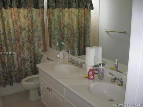825 SE Fleming Way, Stuart, FL 34997 photo 2