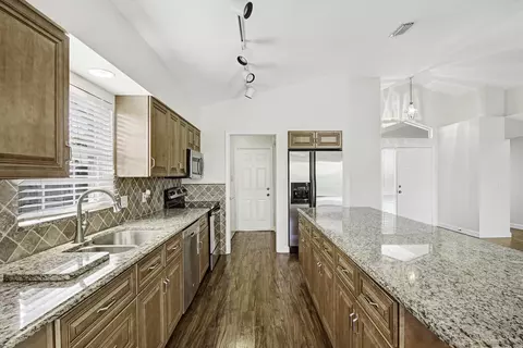 6296 Lucerne St, Jupiter, FL 33458 photo 9