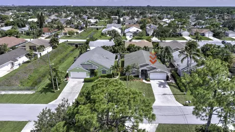 6296 Lucerne St, Jupiter, FL 33458 photo 3