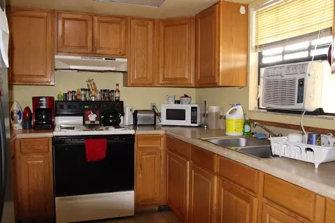 5914 SE Mitzi Ln, Stuart, FL 34997 photo 2