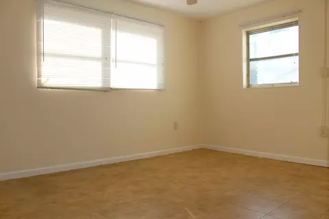 5598 SE Avalon Dr, Stuart, FL 34997 photo 7