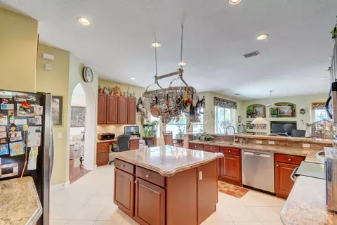 8345 SW Sundance Cir, Stuart, FL 34997 photo 29