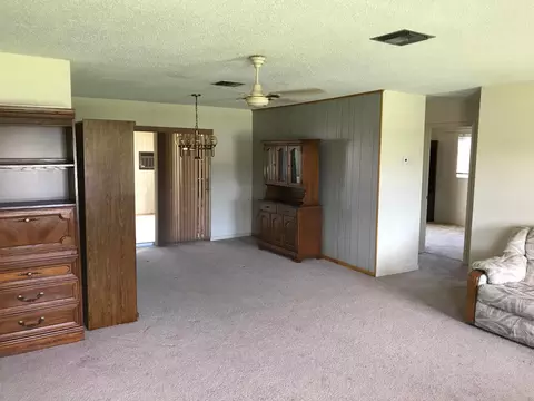 2161 SE Jackson St, Stuart, FL 34997 photo 2