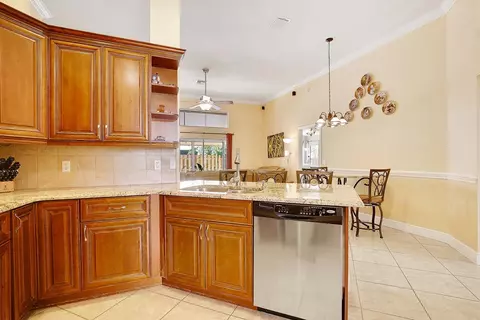 6034 Pompano St, Jupiter, FL 33458 photo 8