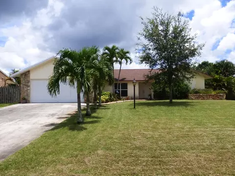 122 W Rubber Tree Dr, Lake Worth, FL 33467 photo 2