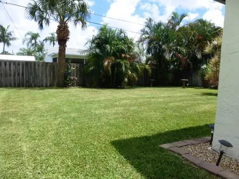 122 W Rubber Tree Dr, Lake Worth, FL 33467 photo 38