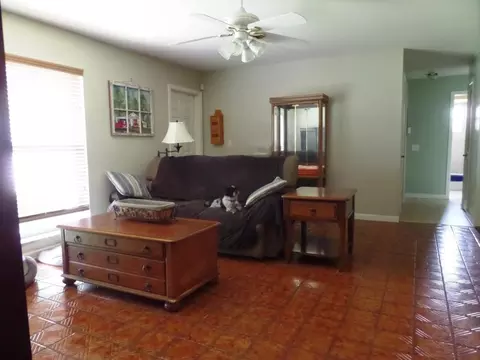 122 W Rubber Tree Dr, Lake Worth, FL 33467 photo 6