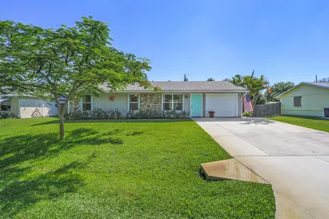 5658 SE Pine Ave, Stuart, FL 34997 photo 1