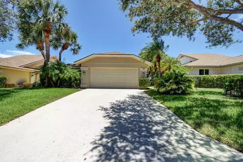 225 Ridge Rd, Jupiter, FL 33477 photo 2