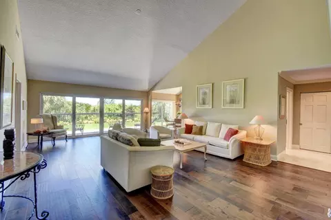 225 Ridge Rd, Jupiter, FL 33477 photo 4