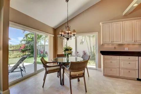 225 Ridge Rd, Jupiter, FL 33477 photo 9