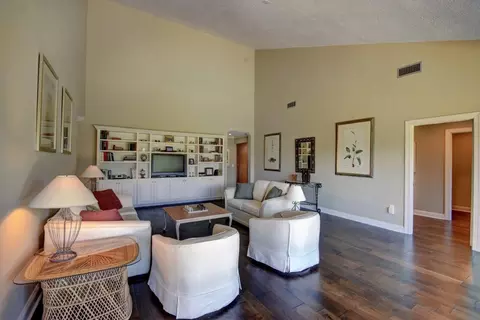 225 Ridge Rd, Jupiter, FL 33477 photo 6