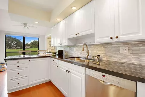 17010 Traverse Cir, Jupiter, FL 33477 photo 3