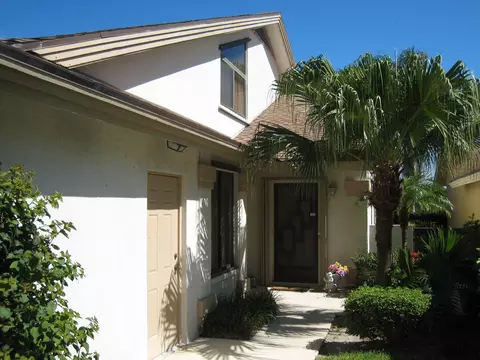 341 Ridge Rd, Jupiter, FL 33477 photo 4