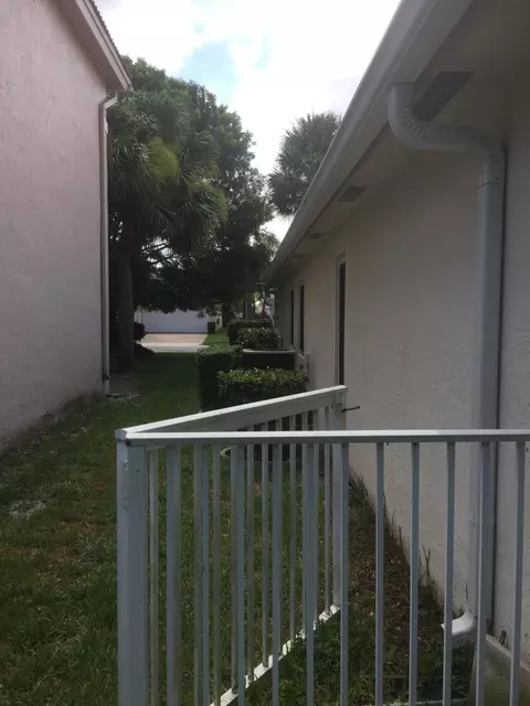 114 Springwater Dr, Jupiter, FL 33458 photo 37