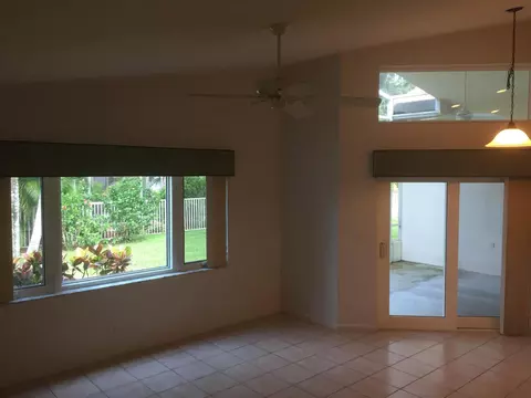 114 Springwater Dr, Jupiter, FL 33458 photo 6