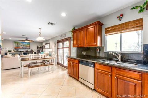 5483 SE Graham Dr, Stuart, FL 34997 photo 7