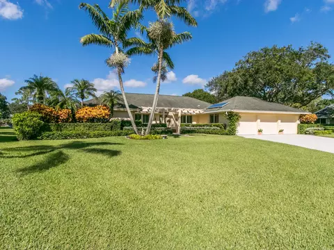 19662 Red Maple Ln, Jupiter, FL 33458 photo 2