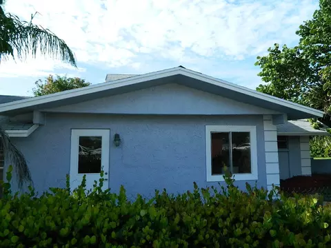 5544 SE 47th Ave, Stuart, FL 34997 photo 2