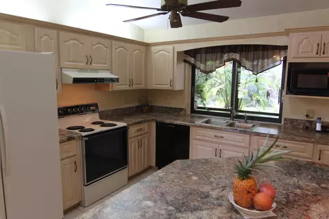 5645 SE Lamay Dr, Stuart, FL 34997 photo 3