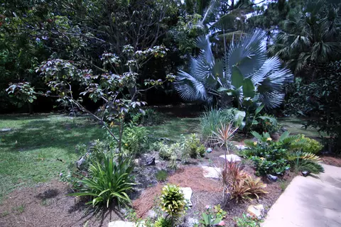5645 SE Lamay Dr, Stuart, FL 34997 photo 2