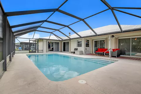 5242 SE Nassau Ter, Stuart, FL 34997 photo 3