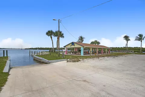 5242 SE Nassau Ter, Stuart, FL 34997 photo 9