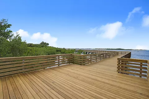 5242 SE Nassau Ter, Stuart, FL 34997 photo 4