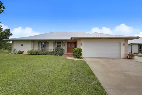 5242 SE Nassau Ter, Stuart, FL 34997 photo 2