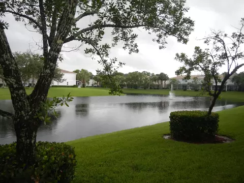 250 Timberwalk Trl, Jupiter, FL 33458 photo 2