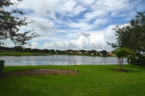 1250 SW Eagleglen Pl, Stuart, FL 34997 photo 4
