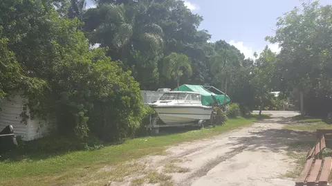 4974 SE Grouper Ave, Stuart, FL 34997 photo 4