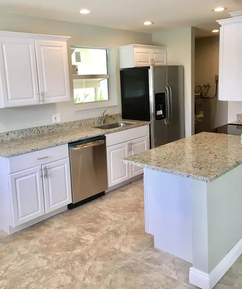 207 5th St, Jupiter, FL 33458 photo 3