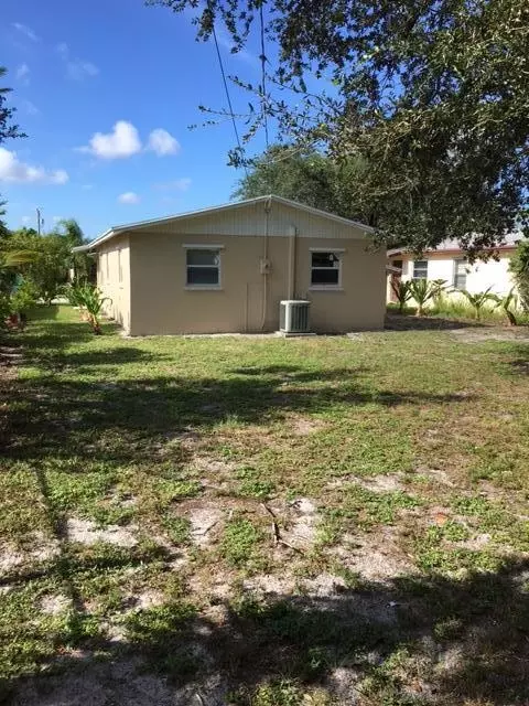 207 5th St, Jupiter, FL 33458 photo 12