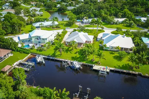 1980 NW Pine Tree Way, Stuart, FL 34994 photo 3