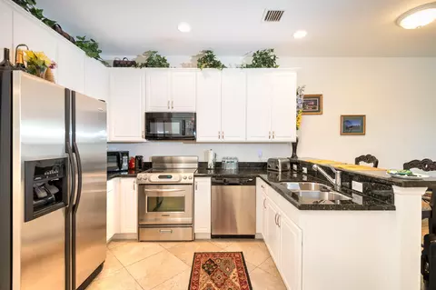 277 E Bay Cedar Cir, Jupiter, FL 33458 photo 2