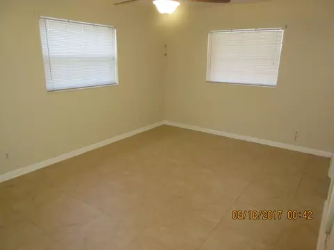 2668 SE Harrison St, Stuart, FL 34997 photo 6
