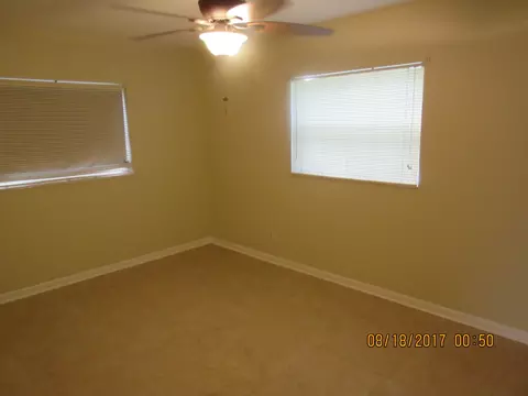 2668 SE Harrison St, Stuart, FL 34997 photo 9