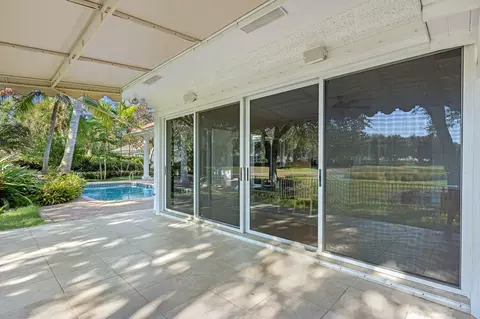 108 Commodore Dr, Jupiter, FL 33477 photo 3