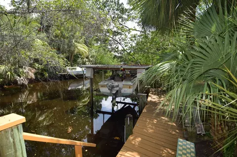 835 SE Krueger Pkwy, Stuart, FL 34996 photo 32