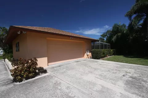 3064 SE Quanset Cir, Stuart, FL 34997 photo 6