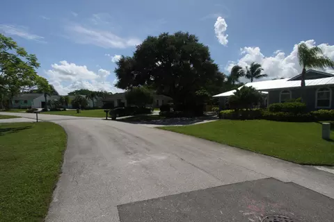 3064 SE Quanset Cir, Stuart, FL 34997 photo 4