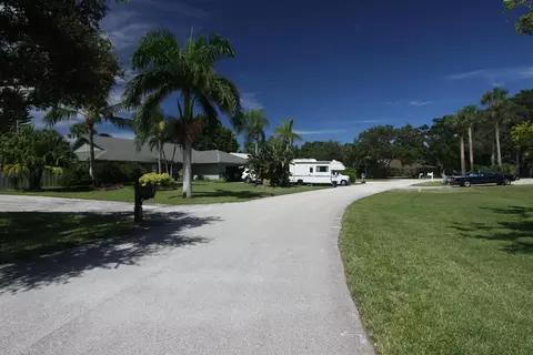 3064 SE Quanset Cir, Stuart, FL 34997 photo 5