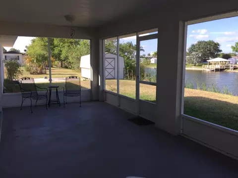 1135 Chobee St, Okeechobee, FL 34974 photo 2