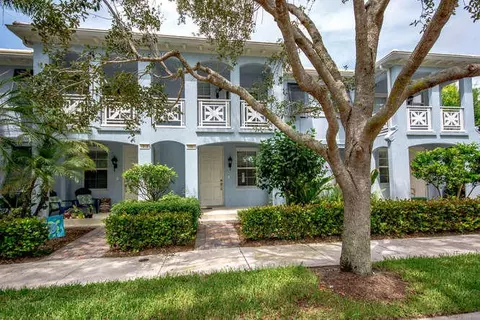 3024 W Community Dr, Jupiter, FL 33458 photo 2