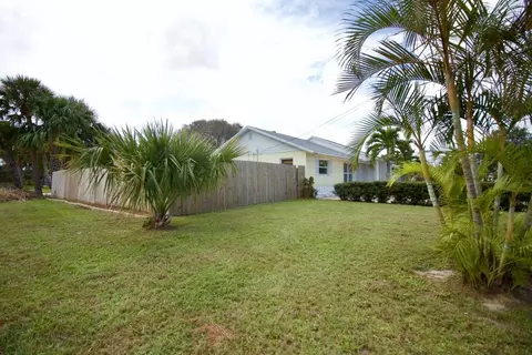 4864 SE Bollard Ave, Stuart, FL 34997 photo 2